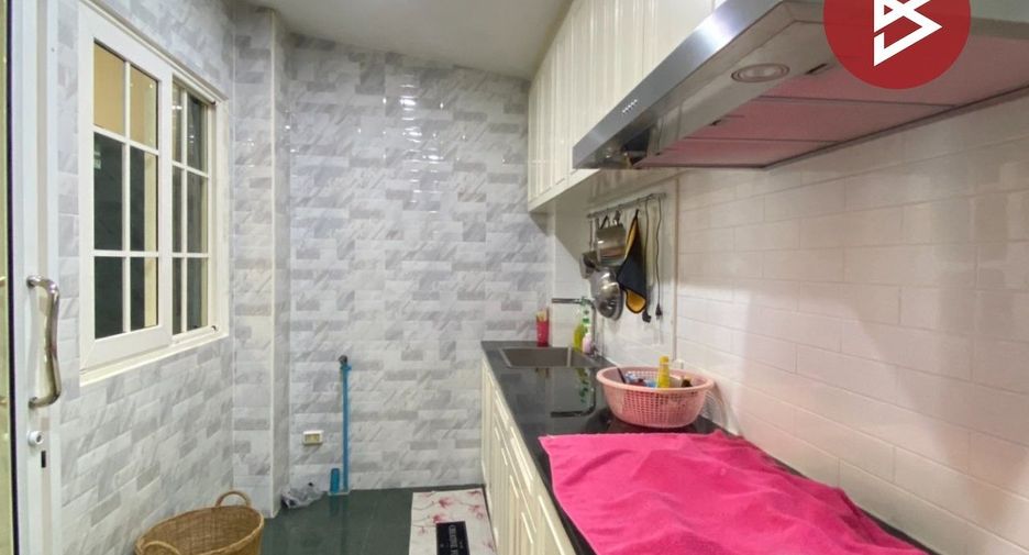À vendre 4 chambres maison de ville à Mueang Samut Sakhon, Samut Sakhon