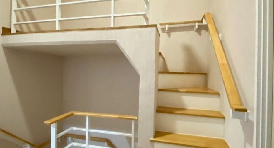 À vendre 4 chambres maison de ville à Mueang Samut Sakhon, Samut Sakhon