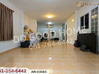 For sale 5 bedrooms house in Sam Khok, Pathum Thani