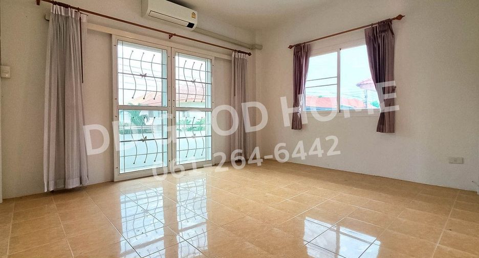 For sale 5 bedrooms house in Sam Khok, Pathum Thani