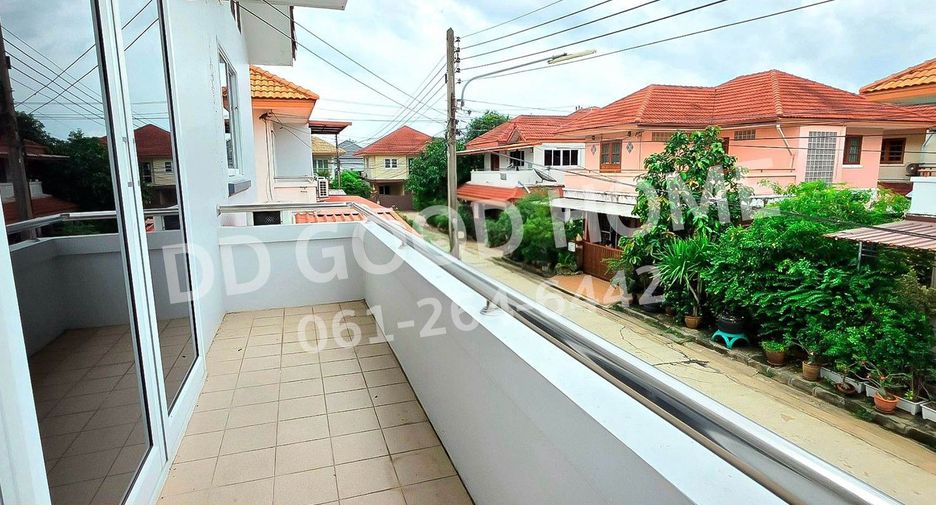 For sale 5 bedrooms house in Sam Khok, Pathum Thani