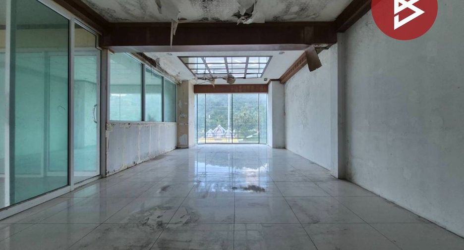 Local comercial en venta de 6 habitaciones en Mueang Ratchaburi, Ratchaburi