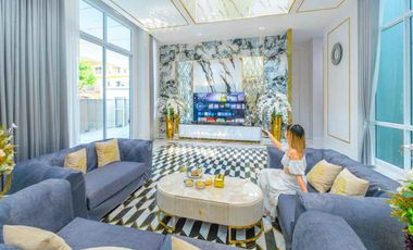 For rent and for sale 7 bedrooms villa in Jomtien, Pattaya