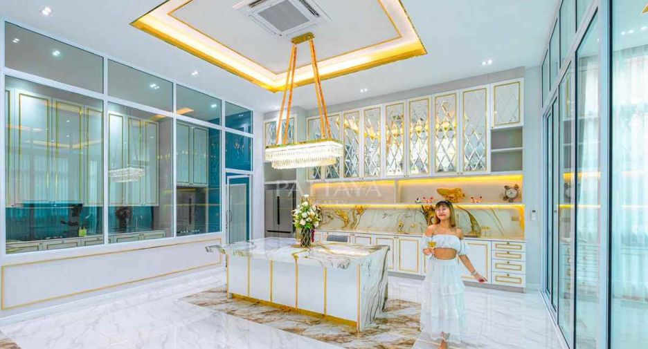 For rent and for sale 7 bedrooms villa in Jomtien, Pattaya