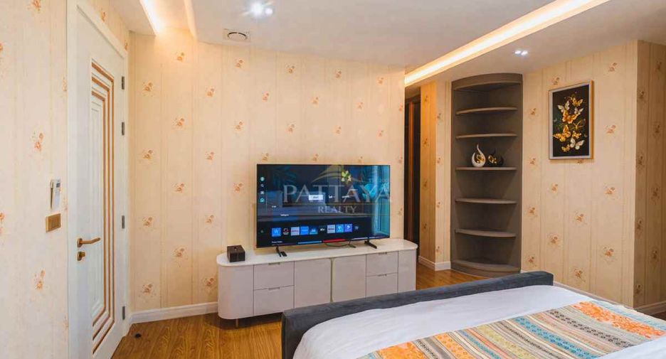 For rent and for sale 7 bedrooms villa in Jomtien, Pattaya
