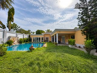 For rent 3 bedrooms villa in Bang Lamung, Chonburi