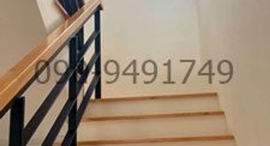For sale 3 bedrooms house in Phra Khanong, Bangkok