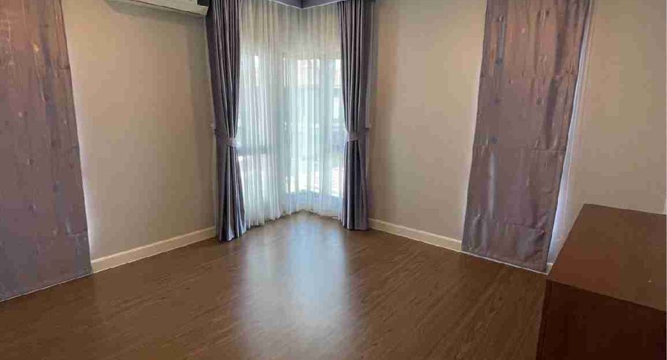For sale 4 bedrooms house in Lam Luk Ka, Pathum Thani