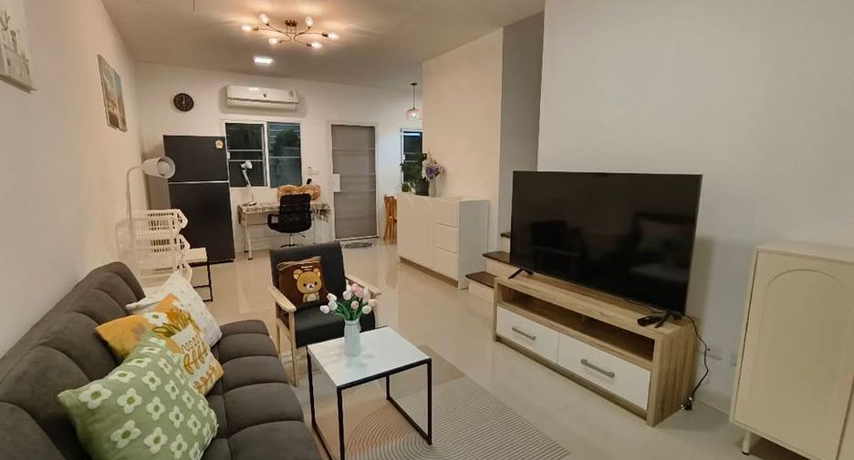 For rent 3 ベッドルーム townhouse in Mueang Chiang Mai, Chiang Mai