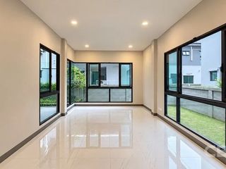 For rent そして for sale 5 ベッドルーム house in Prawet, Bangkok