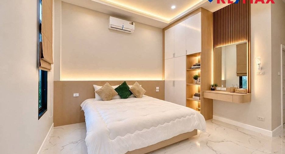 Haus zum Kauf mit 3 Zimmer in Bang Lamung, Chonburi