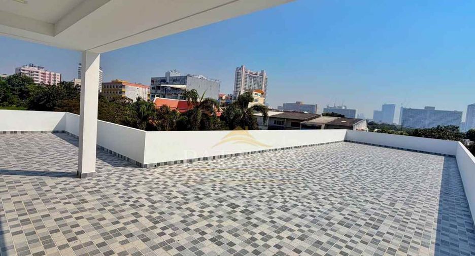 For rent and for sale 6 bedrooms house in Bang Lamung, Chonburi
