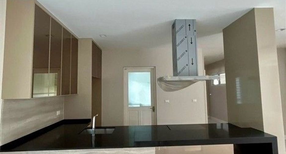 Продажа 5 спальни дом в Банг Кхае, Бангкок