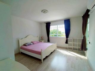 Haus zur Miete mit 3 Zimmer in Bang Lamung, Chonburi