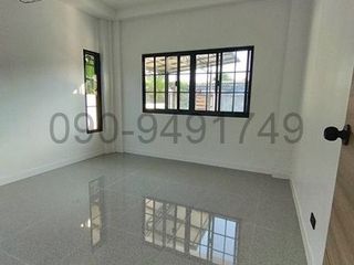 Casa en alquiler de 4 habitaciones en Bang Khae, Bangkok