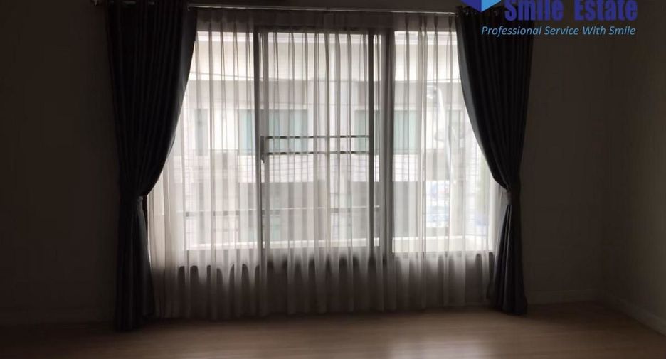 Продажа 4 спальни таунхаус в Bang Phli, Самутпракан
