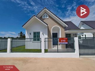 For sale 3 bedrooms house in Mueang Samut Songkhram, Samut Songkhram