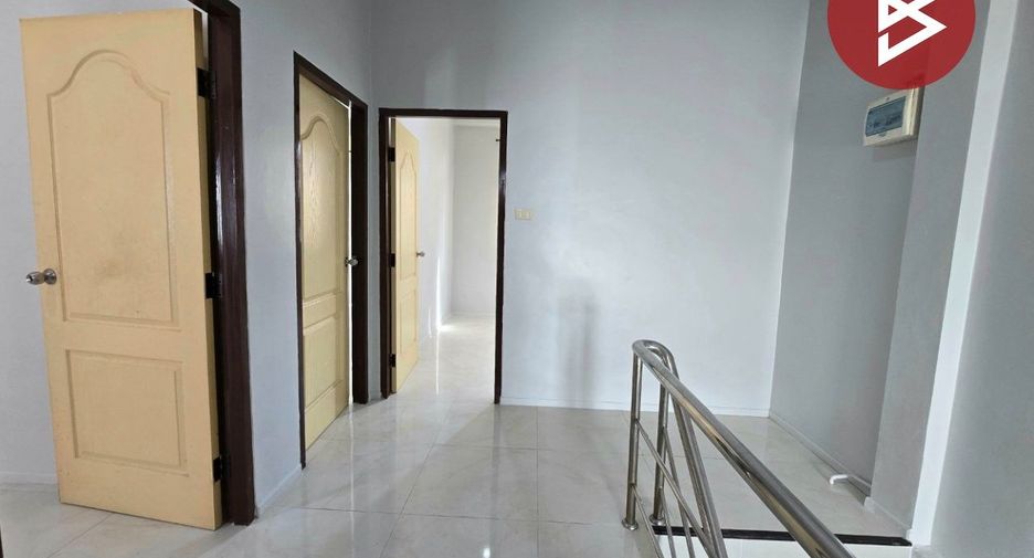 Reihenhaus zum Kauf mit 3 Zimmer in Phra Samut Chedi, Samut Prakan