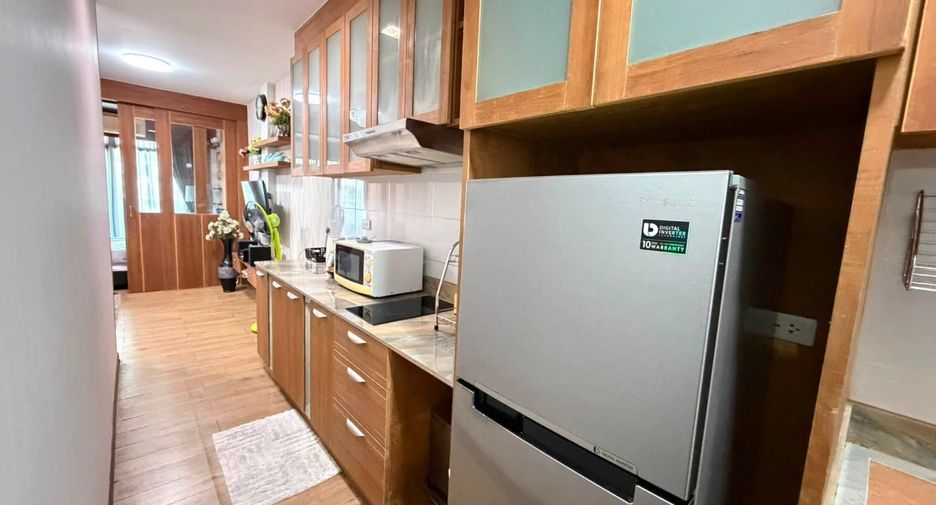 Gewerbefläche zur Miete mit 1 Zimmer in Si Racha, Chonburi