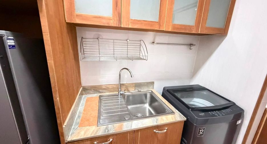 Gewerbefläche zur Miete mit 1 Zimmer in Si Racha, Chonburi