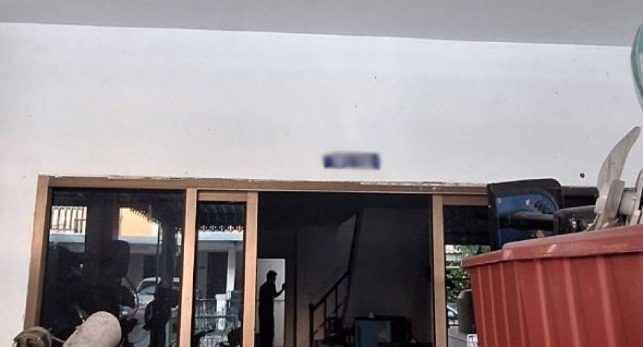 For sale 2 bedrooms townhouse in Mueang Nakhon Si Thammarat, Nakhon Si Thammarat