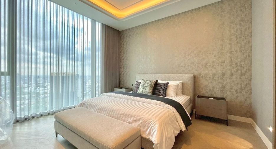 For rent 2 bedrooms condo in Sathon, Bangkok