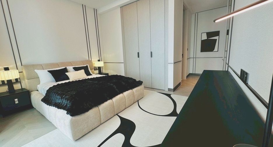 For rent 3 bedrooms condo in Sathon, Bangkok