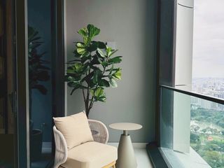 For rent 3 bedrooms condo in Sathon, Bangkok