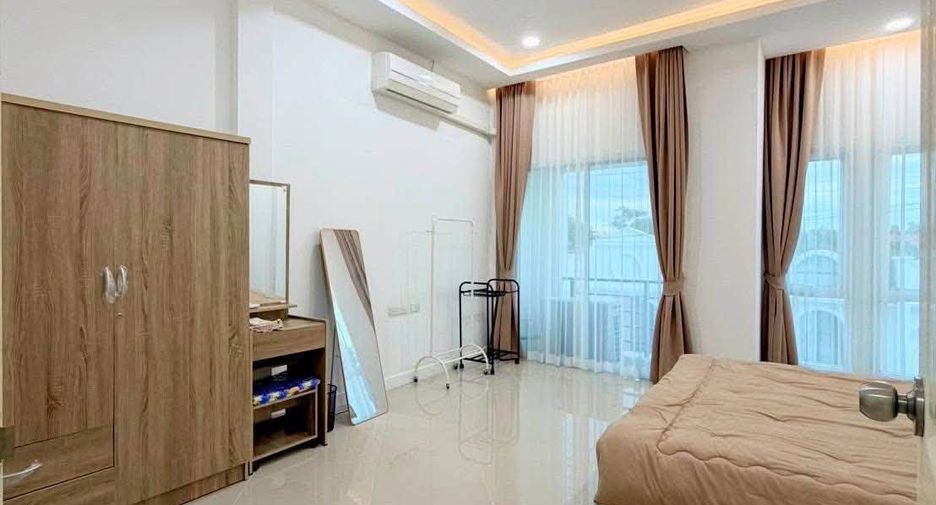 Reihenhaus zur Miete mit 2 Zimmer in Bang Lamung, Chonburi
