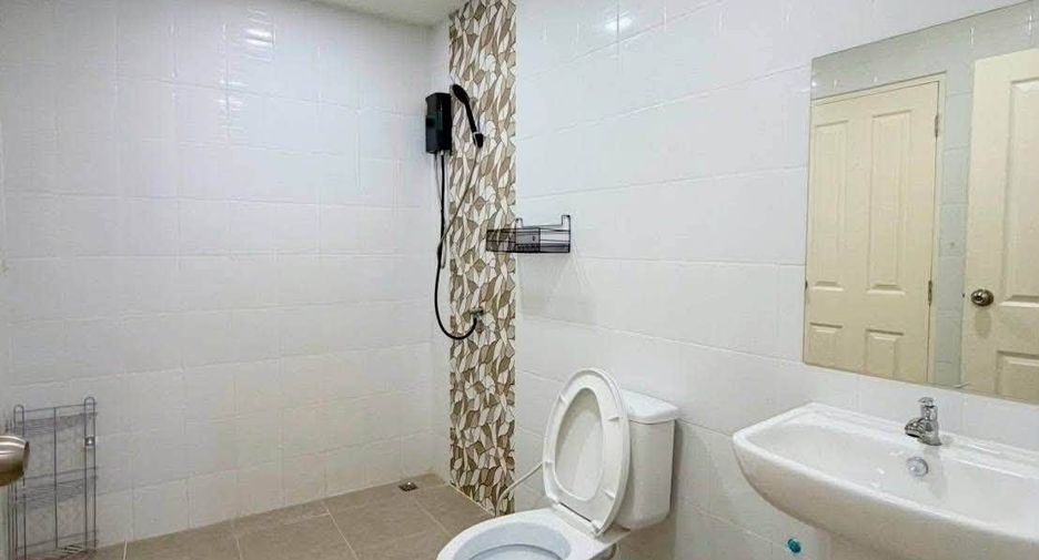 Reihenhaus zur Miete mit 2 Zimmer in Bang Lamung, Chonburi
