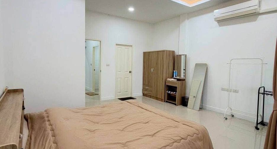Reihenhaus zur Miete mit 2 Zimmer in Bang Lamung, Chonburi
