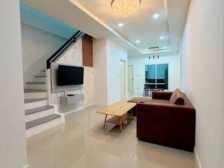 Reihenhaus zur Miete mit 2 Zimmer in Bang Lamung, Chonburi
