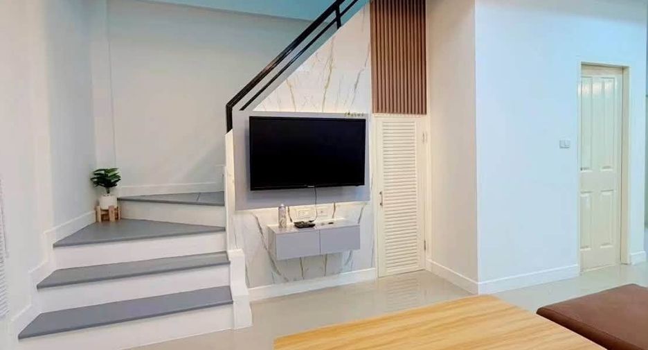 Reihenhaus zur Miete mit 2 Zimmer in Bang Lamung, Chonburi