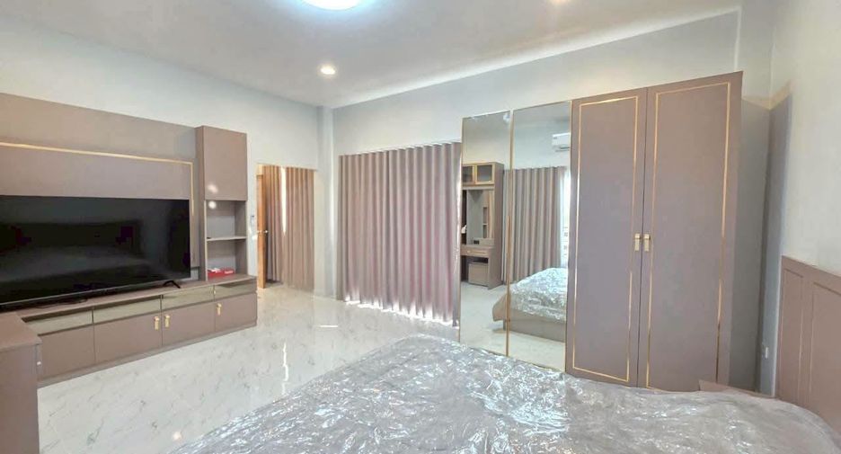 Villa zum Kauf mit 3 Zimmer in Bang Saray, Pattaya