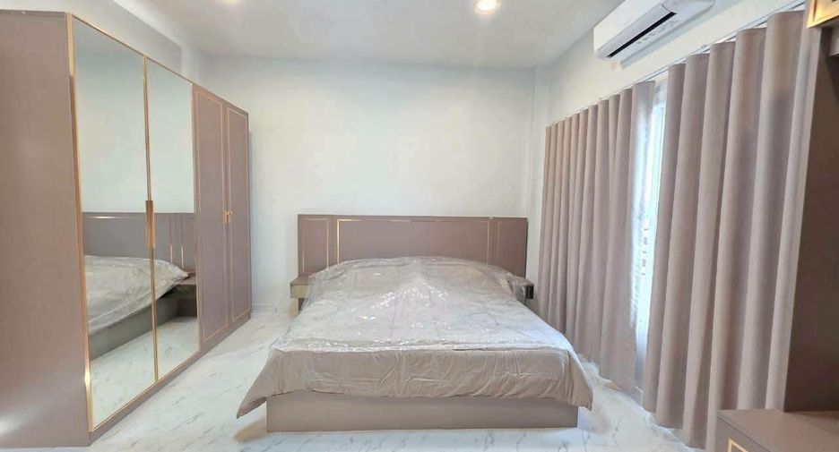 Villa zum Kauf mit 3 Zimmer in Bang Saray, Pattaya