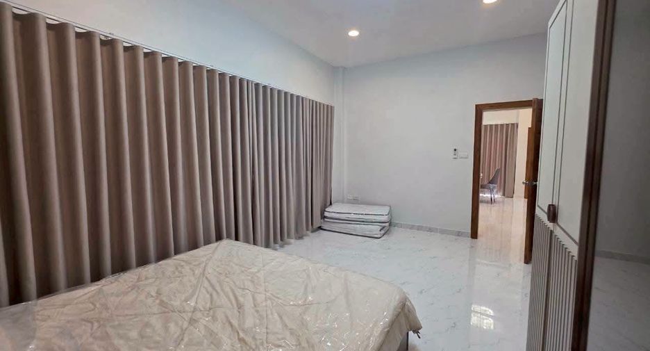Villa zum Kauf mit 3 Zimmer in Bang Saray, Pattaya