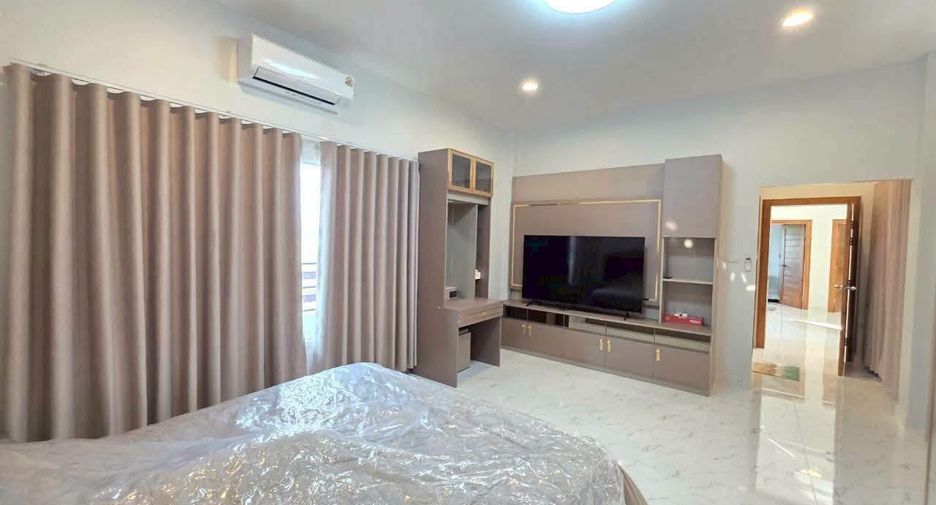 Villa zum Kauf mit 3 Zimmer in Bang Saray, Pattaya