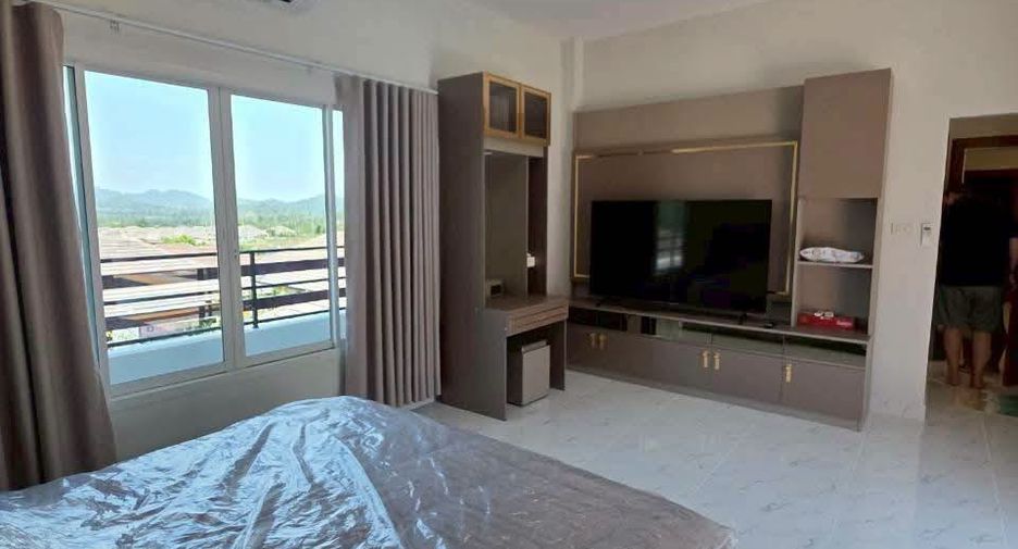 Villa zum Kauf mit 3 Zimmer in Bang Saray, Pattaya