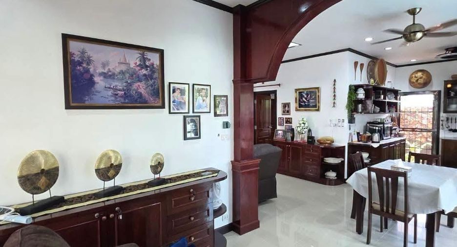 Villa zum Kauf mit 2 Zimmer in Bang Saray, Pattaya