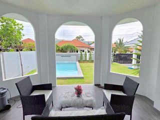Villa zum Kauf mit 4 Zimmer in Bang Lamung, Chonburi