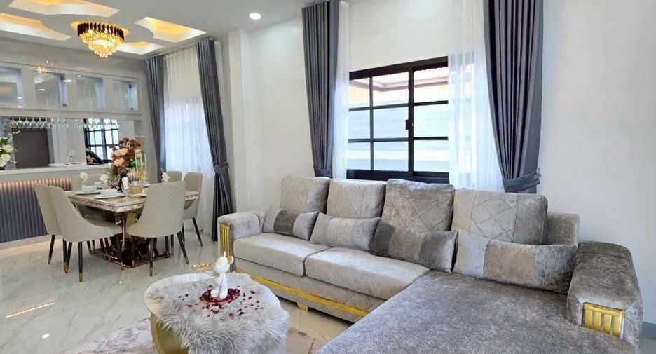 Villa zum Kauf mit 4 Zimmer in Bang Lamung, Chonburi