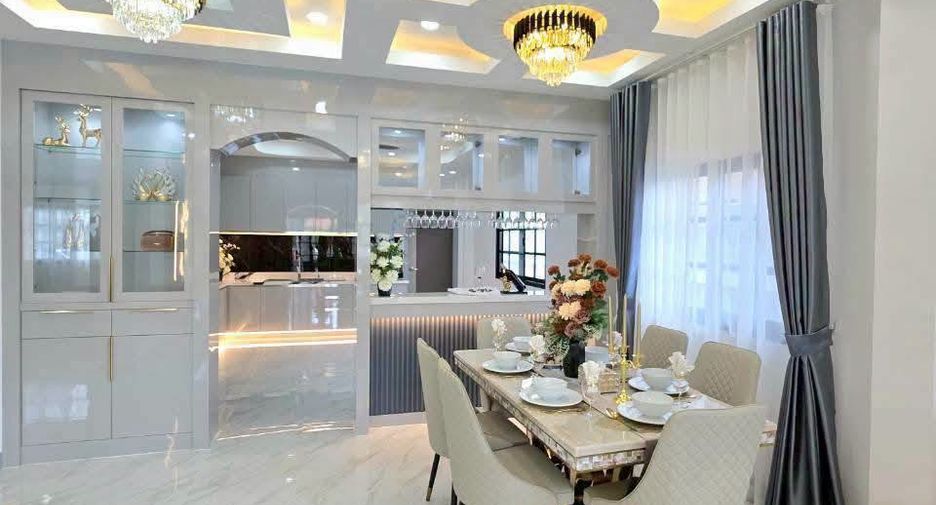 Villa zum Kauf mit 4 Zimmer in Bang Lamung, Chonburi