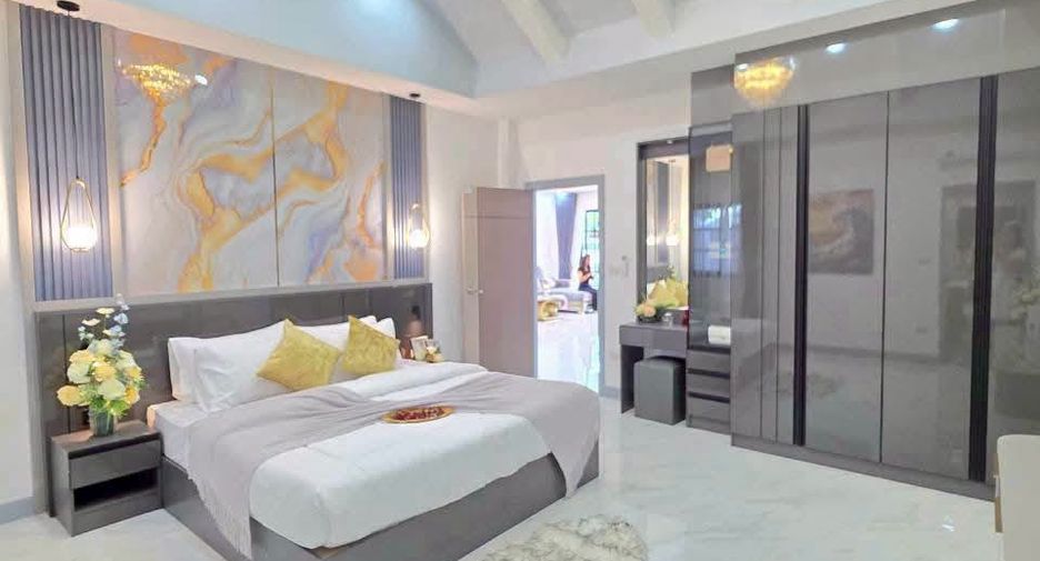 Villa zum Kauf mit 4 Zimmer in Bang Lamung, Chonburi