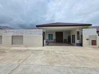 Villa zum Kauf mit Studio in Bang Lamung, Chonburi