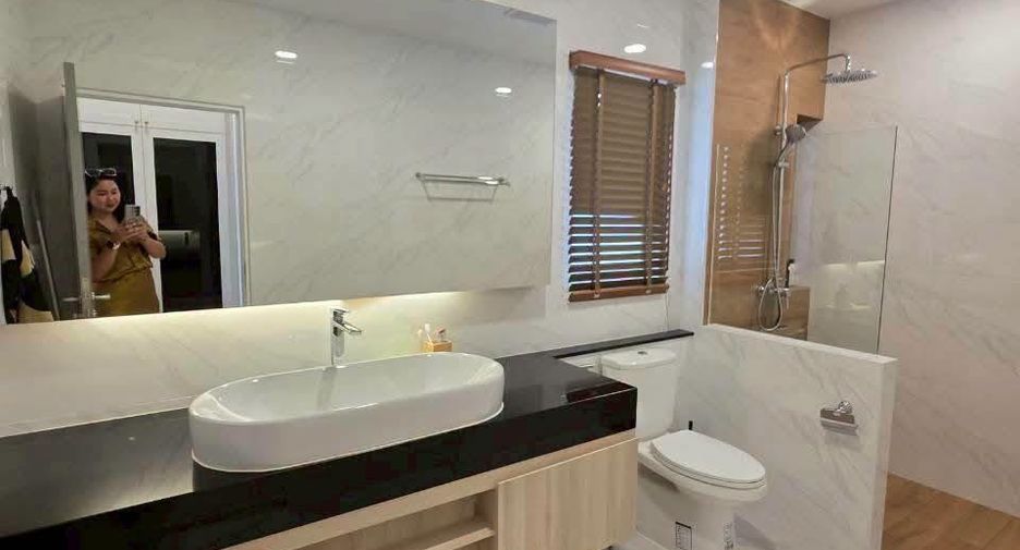 Villa zum Kauf mit 3 Zimmer in Huay Yai, Pattaya