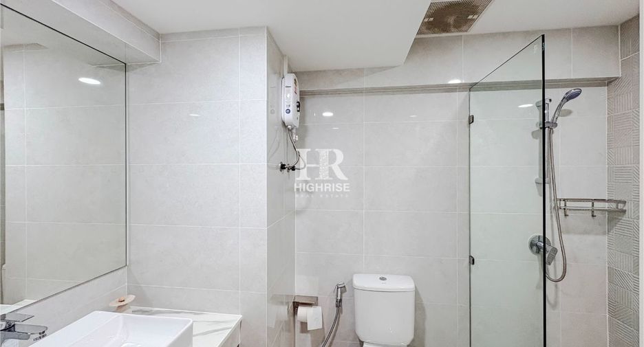 For sale studio condo in Bang Lamung, Chonburi