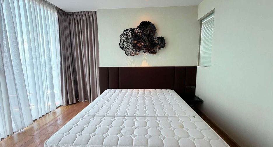 For rent 2 bedrooms house in Si Racha, Chonburi
