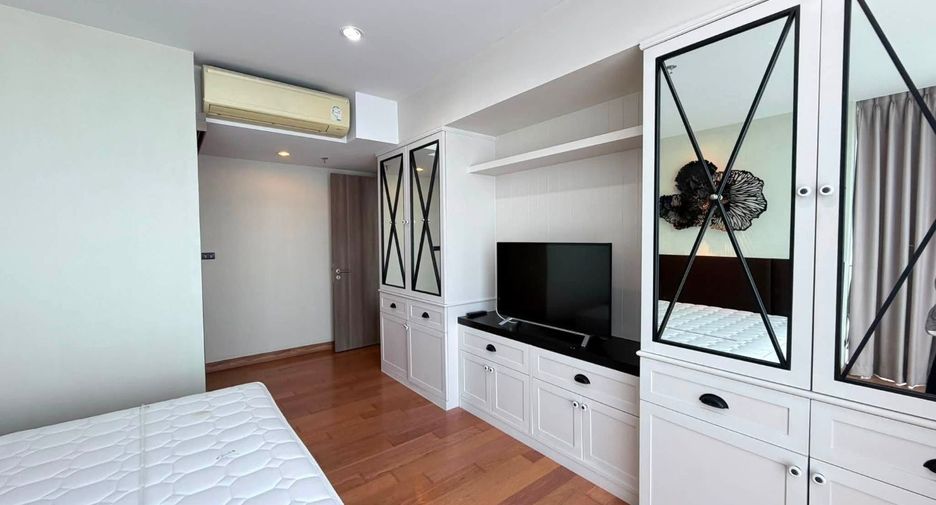 For rent 2 bedrooms house in Si Racha, Chonburi