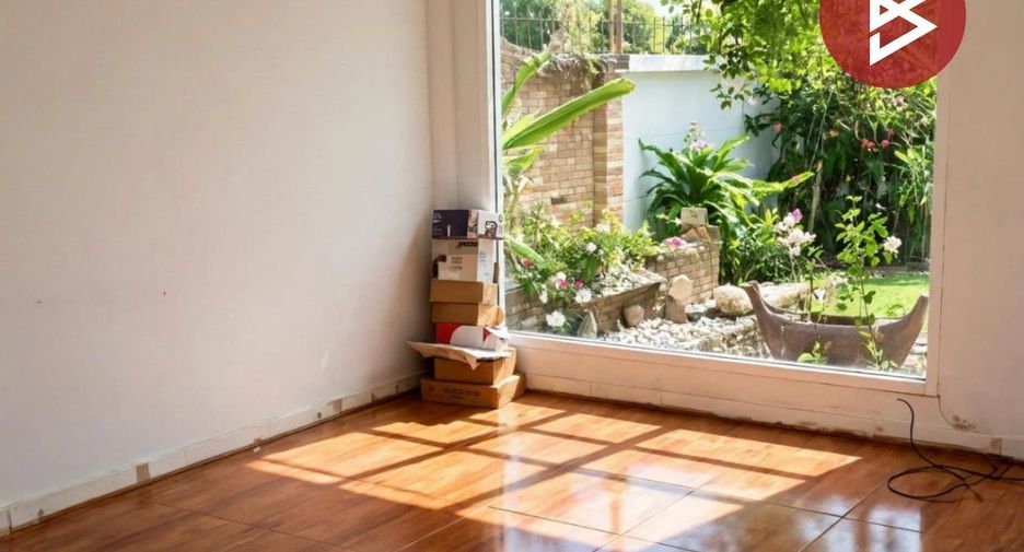 For sale 2 bedrooms house in Ban Bueng, Chonburi