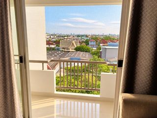 Condo en venta de 2 habitaciones en Lat Phrao, Bangkok